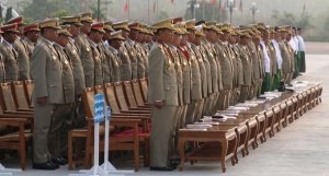 Představitelé vládnoucí junty při barmském Dni armády.