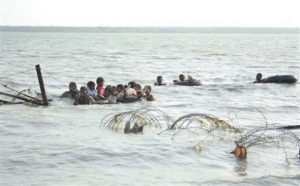 Tamilové plují pryč z území ovládaného Tygry.