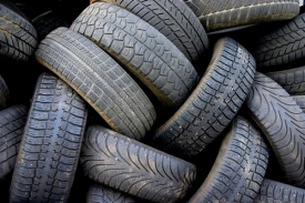 Díky pyrolýze lze pneumatiky využít pro výrobu elektřiny a tepla.