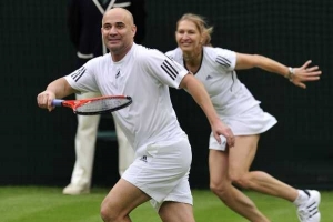 Tenista Andre Agassi, bývalá světová jednička, manžel Steffi Grafové.