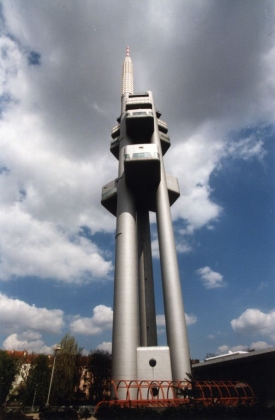 Žižkovská věž v Praze už analogově nevysílá