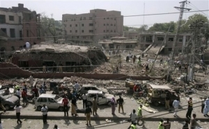 Výbuch způsobil kolaps několika budov.