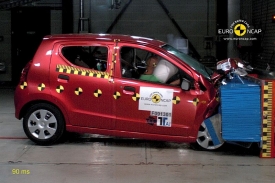 Suzuki Alto zatím jako jediný vůz obdrželo tříhvězdičkové hodnocení.