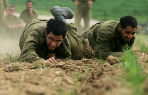 Vojáci na sever od pásma Gazy.