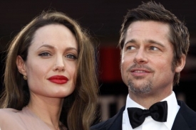 Angelina Jolie a Brad Pitt - nejvlivnější pár světa.
