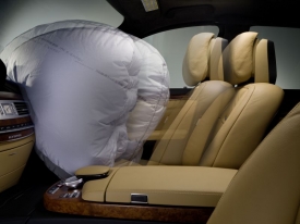 Airbagy v konceptu ESF 2009 se nafouknou pasažérům na míru.