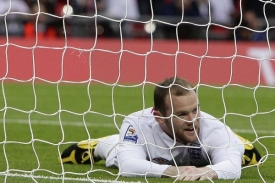 Kanonýr Rooney v reakci na vstřelený gól.