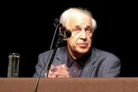 Skladatel a dirigent Pierre Boulez.