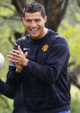 Fotbalista Cristiano Ronaldo ještě během tréninku s Manchesterem.