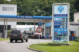 Bioetanol E85 lze natankovat zatím pouze v Mladé Boleslavi. Další čerpací stanice se připojí během několika dalších týdnů.