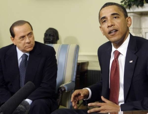 Obama při setkání s Berlusconim v Bílém domě.
