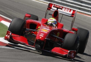 Ferrari míří ze seriálu F1 pryč. (Ilustrační foto)