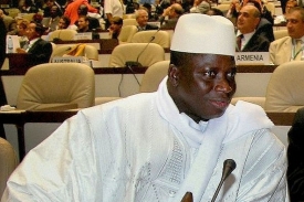Prezident Gambie Yahya Jammeh je terčem kritiky novinářů