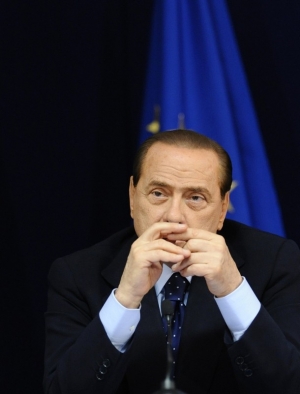Berlusconi na summitu EU v Bruselu.