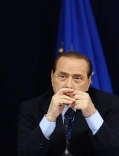 Berlusconi na summitu EU v Bruselu.