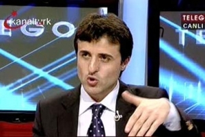 Halil Ibrahim Dincdag v televizi bojuje za svá práva.