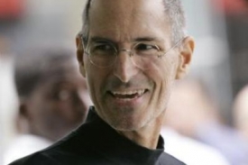 Ředitel počítačové firmy Apple Steve Jobs se má do funkce vrátit.