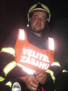 Na pomoc Kunínu, velitel hasičů ze Studénky Pavel Foldyna.