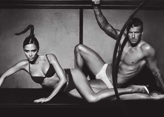 Victoria a David Beckhamovi v nové kampani pro Armaniho.