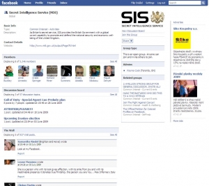 Skupina fanoušku britské MI6 na serveru Facebook.