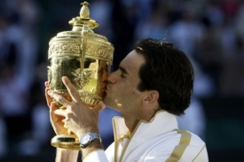 Roger Federer vyhrál pošesté Wimbledon.