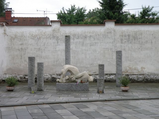 Pomník v Třešti.