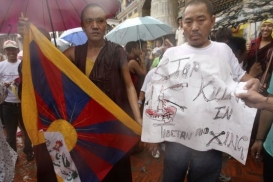 Tibeťané jsou na tom podobně, s Ujgury soucítí.