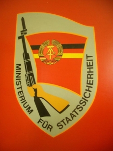 Znak německé Státní bezpečnosti.