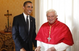 Obama na setkání s papežem přiletěl ze summitu G8.