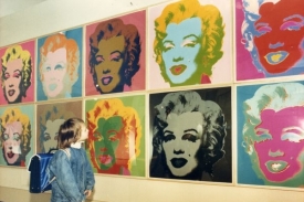 Andy Warhol, představitel pop artu zvěčnil i jiné hvězdy.