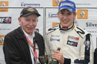 Henry Surtees (vpravo) se s vým otcem Johnem.