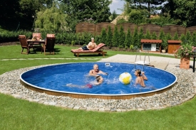 Mountfiled prodává kruhové i oválné bazény.