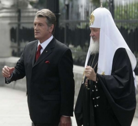 Ruský patriarcha s ukrajinským prezidentem Juščenkem.