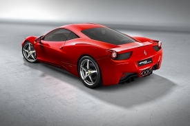 Novinka 458 Italia je nástupcem Ferrari 430.