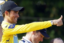 Vítěz letošního ročníku Tour de France Alberto Contador.