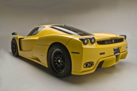 Úprava již téměř pět let nevyráběného Ferrari Enzo je dnes vzácností.