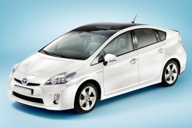 Nová Toyota Prius se v Česku začne prodávat na přelomu září a října.