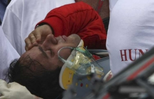 Zraněný pilot stáje Ferrari Felipe Massa.