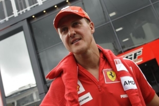 Legendární Michael Schumacher se vrací do série formule 1.