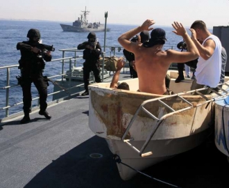 Vojáci NATO cvičí u Španělska boj s piráty.