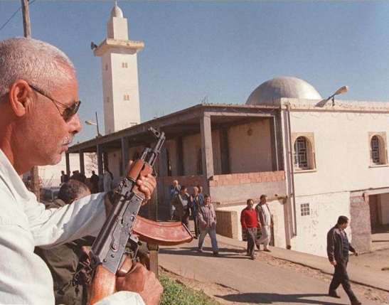 Vlastenecké hlídky proti terorismu v Alžírsku.