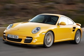 Nové Porsche 911 Turbo se představí v polovině září ve Frankfurtu.