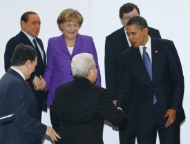 Klíčoví spojenci se nemohou dohodnout. Summit EU-USA v Praze