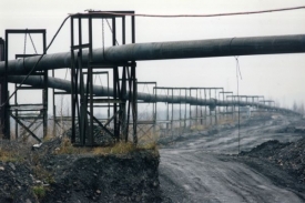 Těžba hnědého uhlí v ČR klesá.