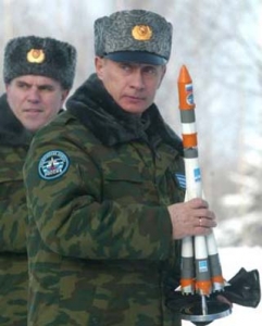 Putin na raketové střelnici v Plesecku. Tehdy ještě měl jaderný kufřík
