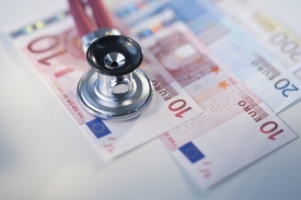 Lotyšskému zdravotnictví zoufale chybějí peníze.