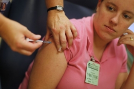 Očkování proti prasečí chřipce (ilustrační foto).