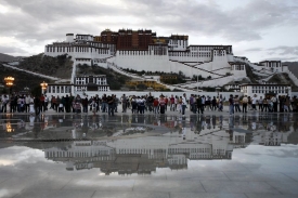 Čína dokončila sedmiletou renovaci paláce Potála.