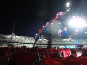 Chorzów: červeno-bílá vlajka v podání 75 tisíc diváků.