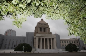 Budova japonského parlamentu. Její obsazení se zanedlouho obmění.
